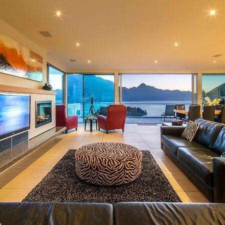 Queenscliff Villa - Outstanding Views And Close To Town Queenstown Exterior photo