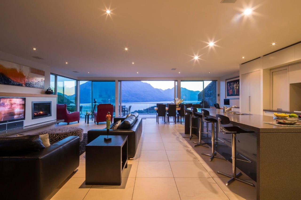 Queenscliff Villa - Outstanding Views And Close To Town Queenstown Exterior photo