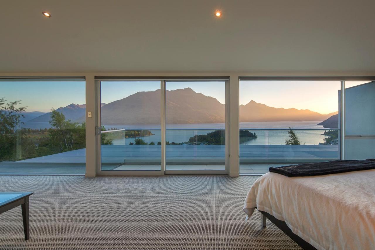 Queenscliff Villa - Outstanding Views And Close To Town Queenstown Exterior photo